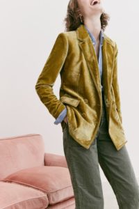 С чем носить женский бархатный пиджак: фото, модели, рекомендации Бархатный Пиджак