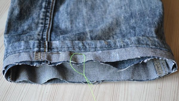 Подшивание узких джинсов