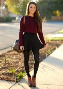 юбка с бордовым свитером