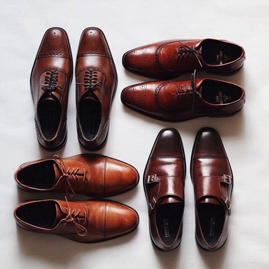 С чем носить коричневые мужские туфли: как подобрать костюм для торжества  или наряд на каждый день.