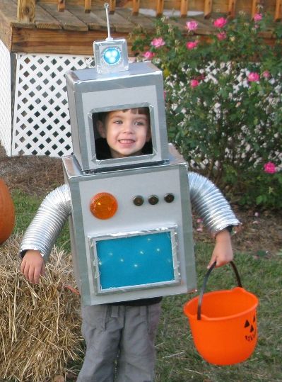 Детский костюм робота (71 фото)
