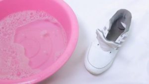 Как правильно мыть кроссовки вручную