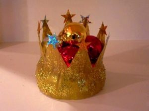корона для костюма царя из бутылки