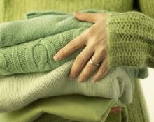 высушенные шерстяные свитера