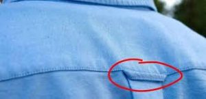 Для чего делают петельку сзади на рубашке?