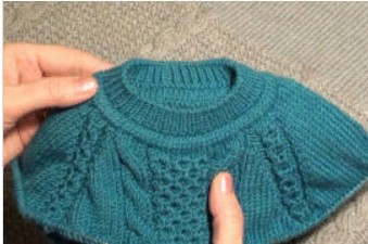 свитер реглан женский голубой