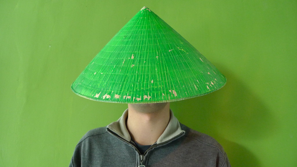Удивительная причина, почему в Китае мужчине позорно носить шапку зелёного цвета