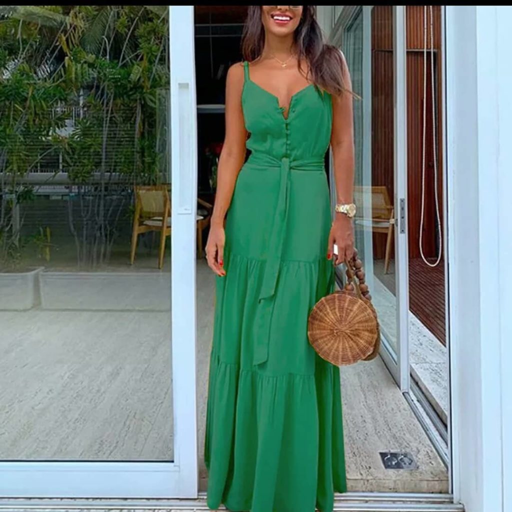 Зелёное платье.
