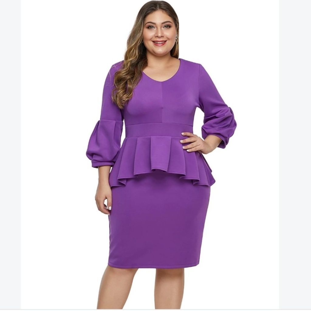 Фиолетовое платье.