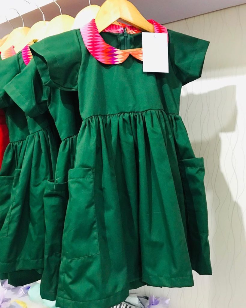 Зелёное платье для девочки.