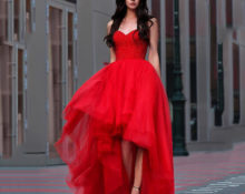Красное платье на выпускной.