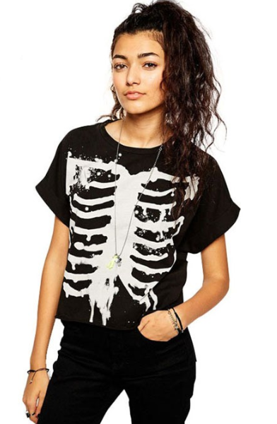 футболка со скелетом