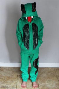 diy-snake-kids-costume-hoodie-768×1152